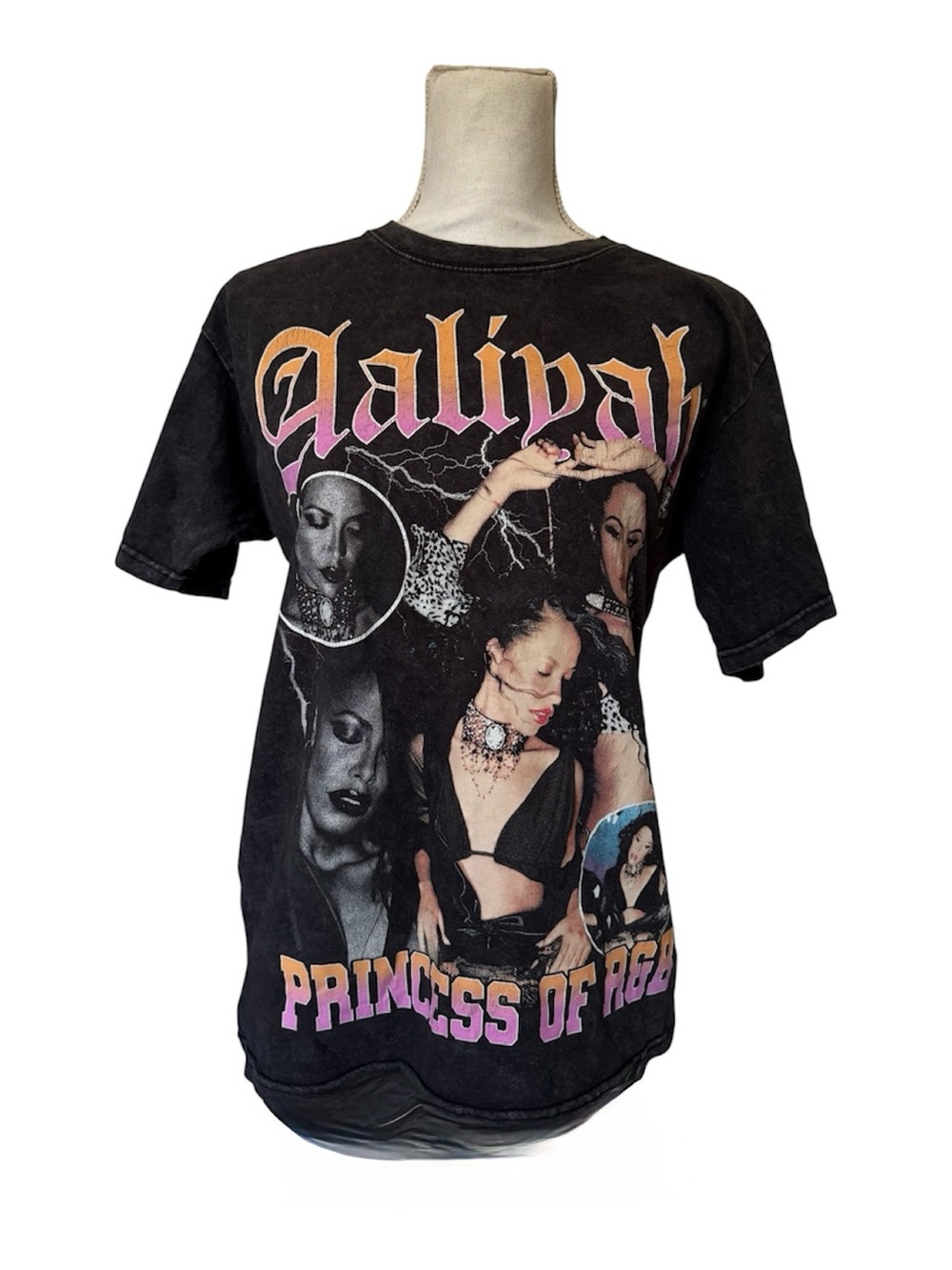 Aaliyah "Princess of R&B" Vintage Graphic Tee - Medium